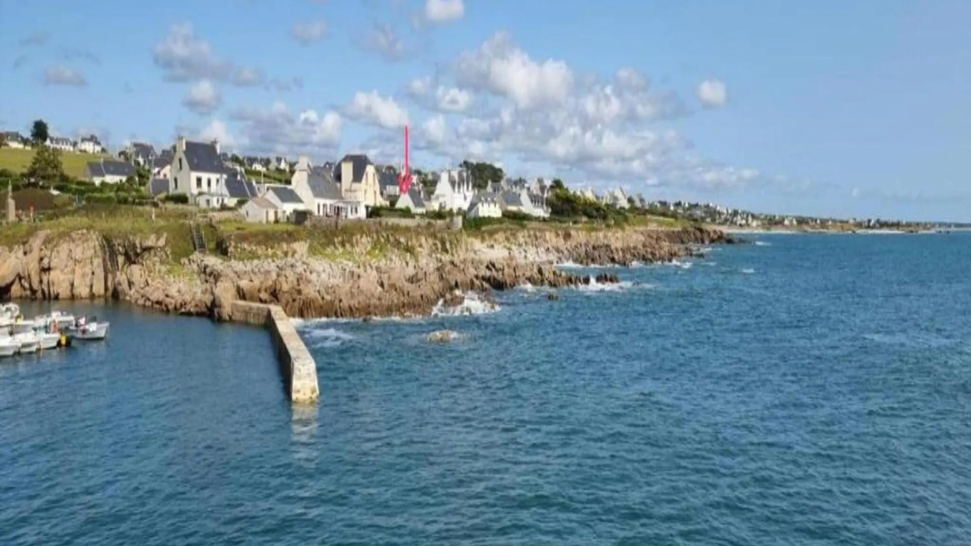 Holiday Home In Plouhinec Next To The Sea, Cleaning Included