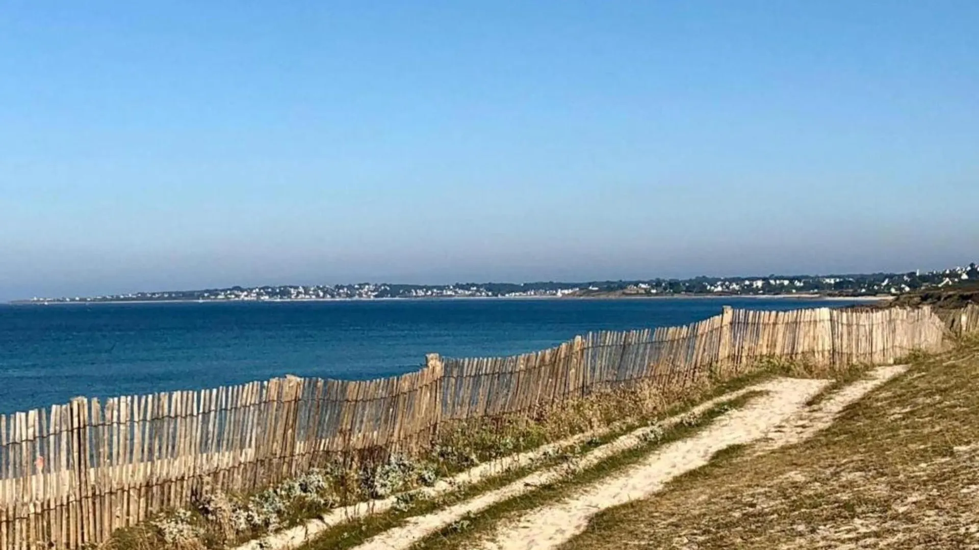 Holiday Home In Plouhinec Next To The Sea, Cleaning Included